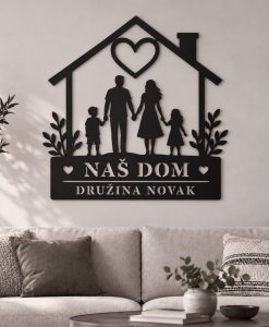 Lesena stenska dekoracija - družinska hiška